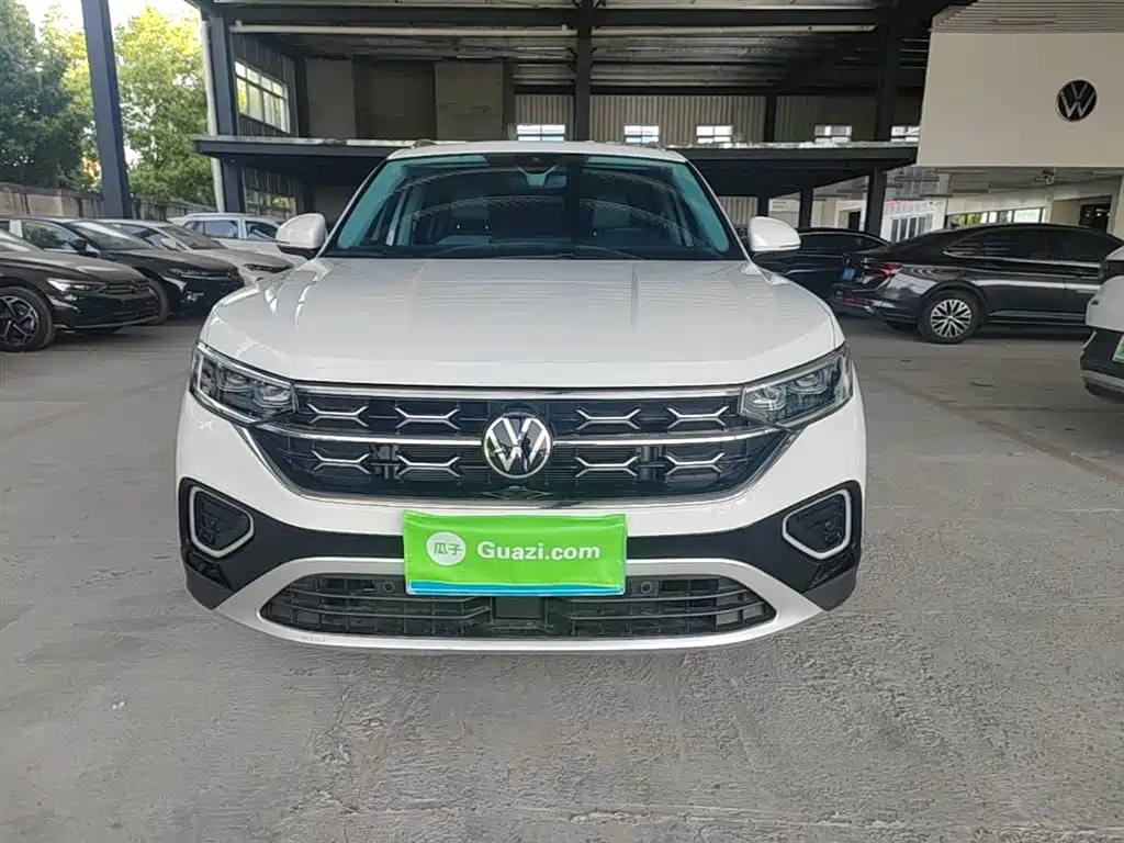 Tayron 300 TSI 2 WD Luxury Plus Advanced