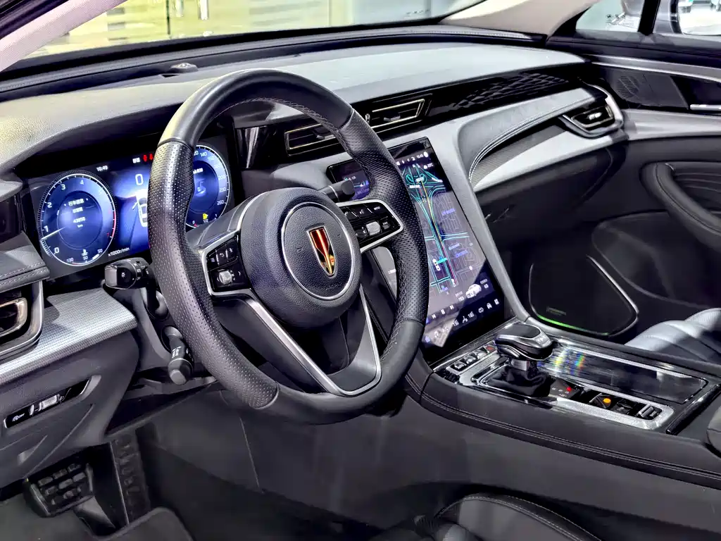 Hongqi H5 2.0 T Auto Connected Flagship Enjoyment