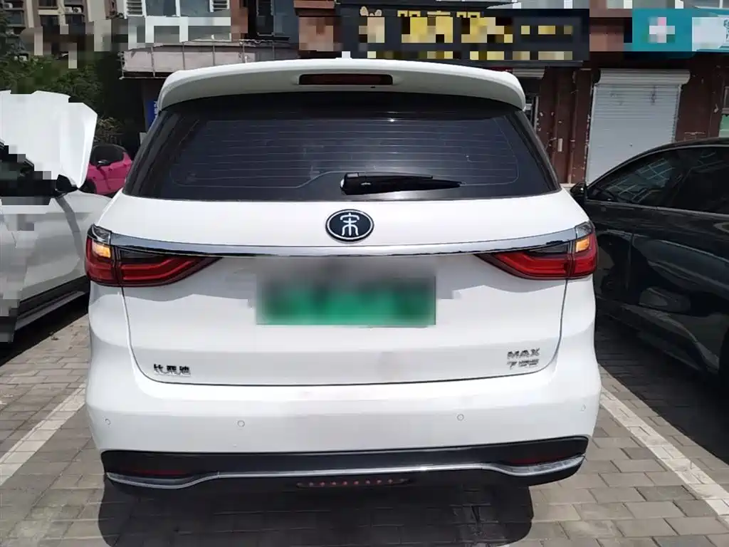 Song MAX NEV 宋MAX新能源 2019款 DM 1.5 T 智联致进型 7座 国VI