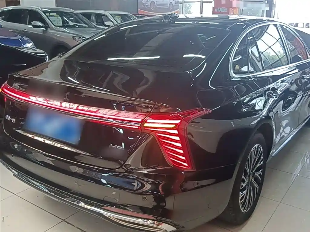 Hongqi H5 2.0 T Auto Flagship Smooth