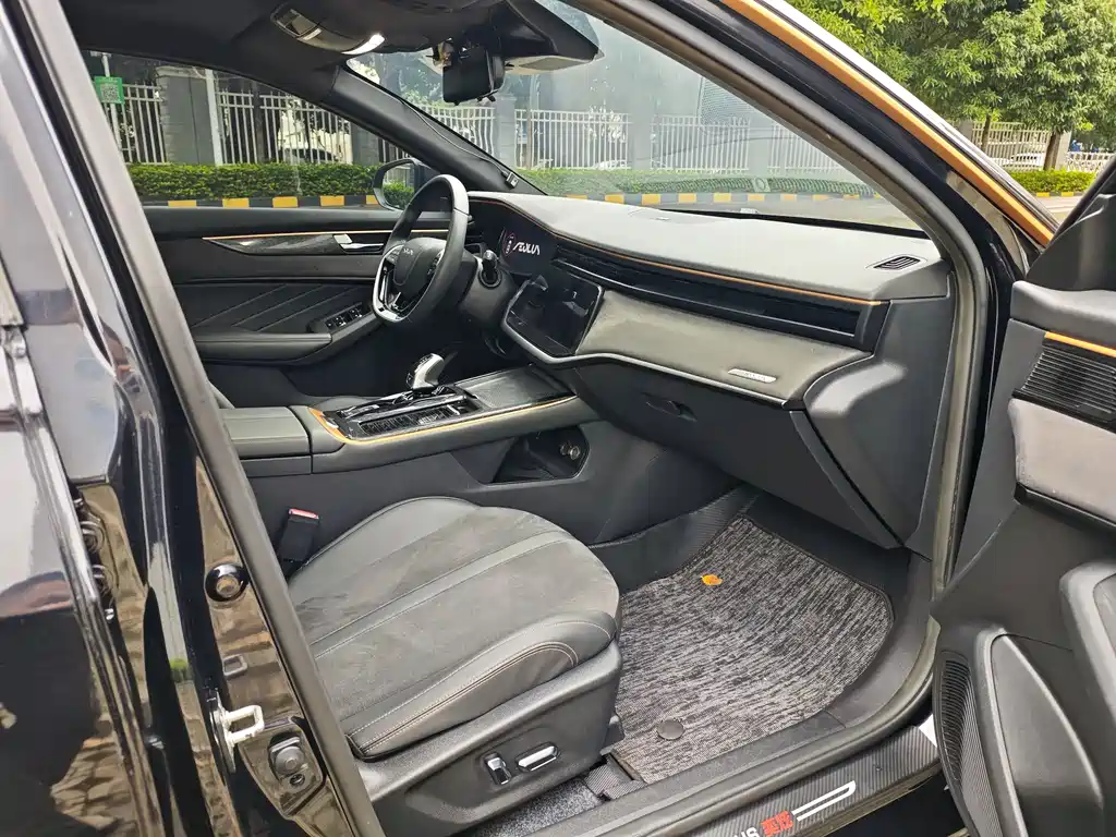 Yixuan MAX 1.5 T Dark Night Holy Light (Hybrid)
