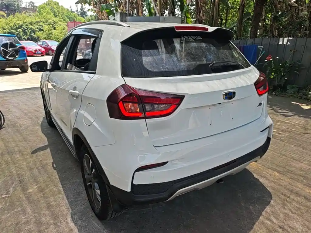 Vision X3 Upgraded 1.5 L CVT Distinguished