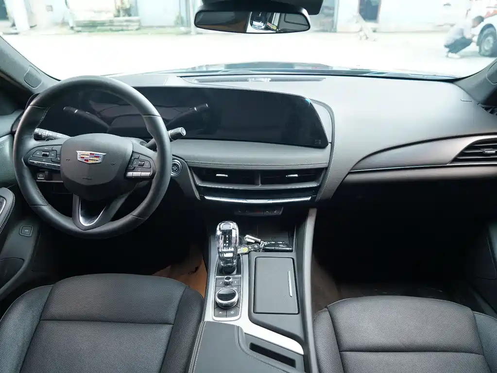 Cadillac CT5 28 T Luxury Pro