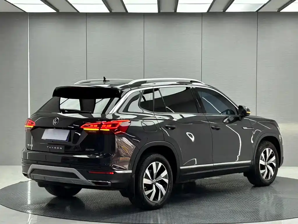 Tayron 280 TSI 2 WD Luxury Connected