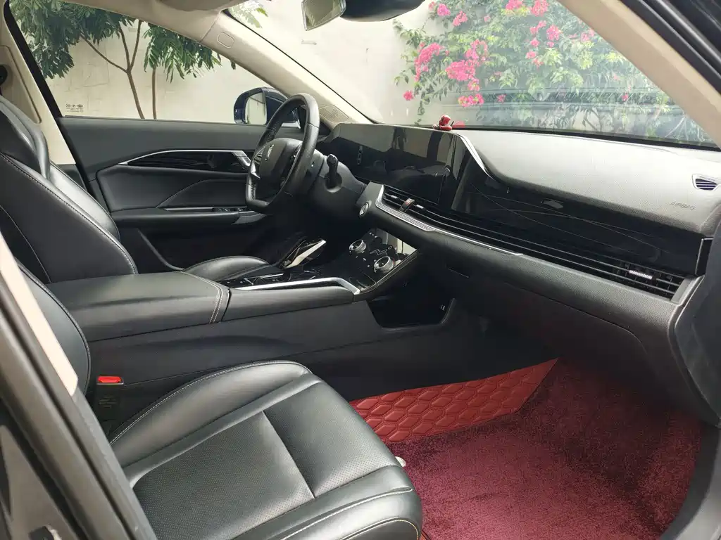 Besturn B70 3 rd Gen 2.0 T Auto Premium