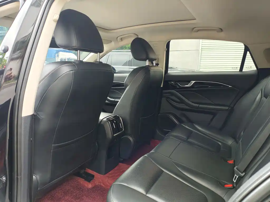 Besturn B70 3 rd Gen 2.0 T Auto Premium