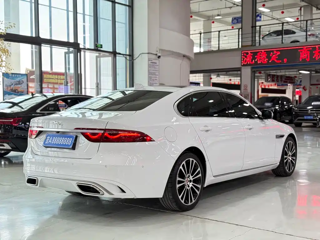 Jaguar XFL 2.0 T P250 2 WD Premium Luxury