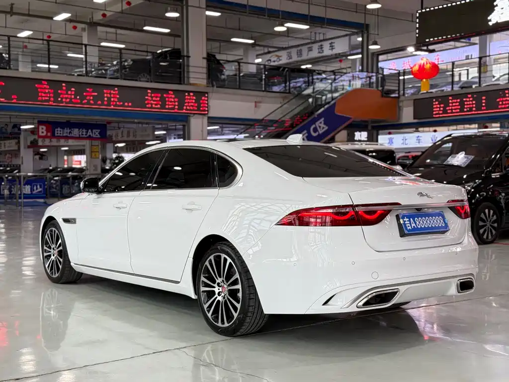 Jaguar XFL 2.0 T P250 2 WD Premium Luxury