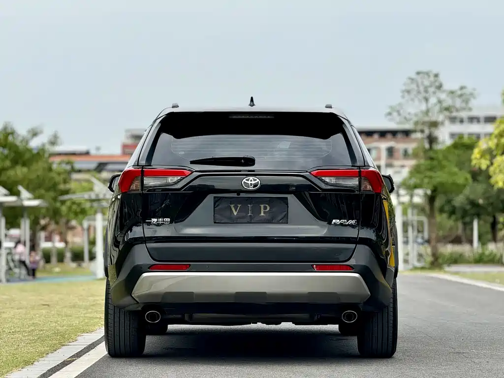 RAV4 2.0 L CVT 2 WD Style Plus