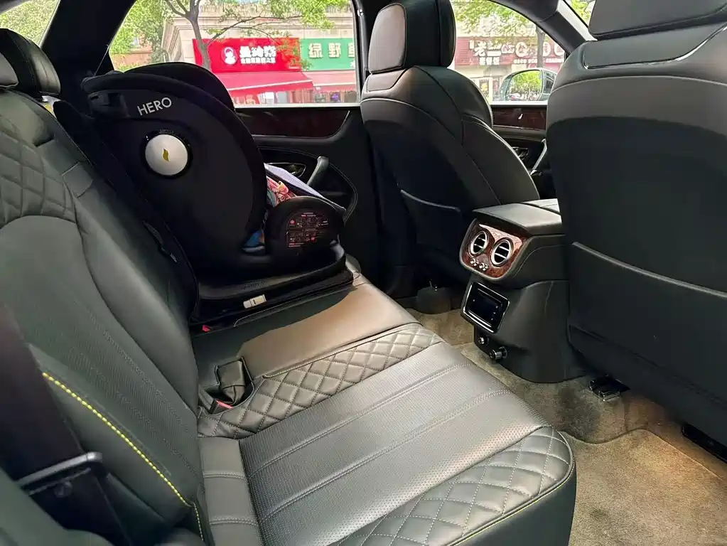 Bentayga 6.0 T Standard