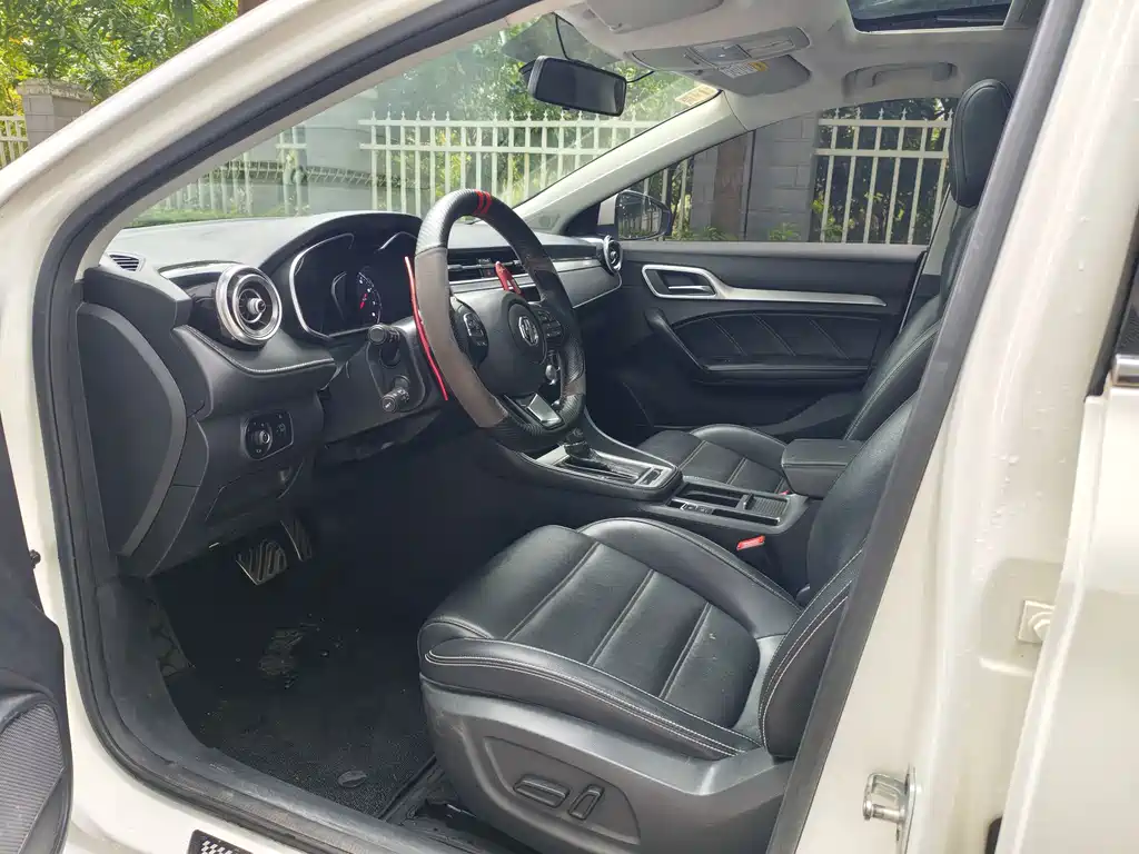 MG6 20 T Auto Luxury Connected CN-V