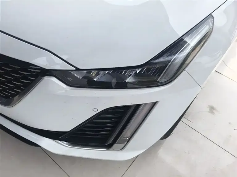 Cadillac CT5 28 T Luxury (Standard)