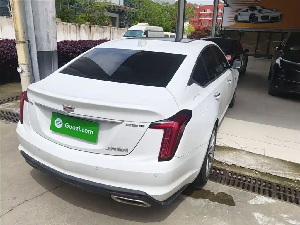 Cadillac CT5 28 T Luxury (Standard)