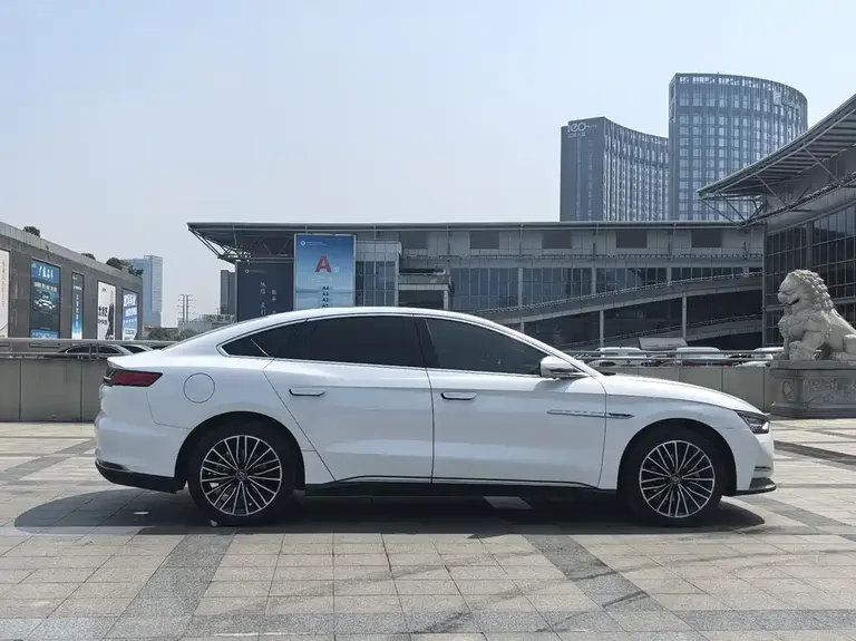 BYD Han DM 4 WD Performance Distinguished