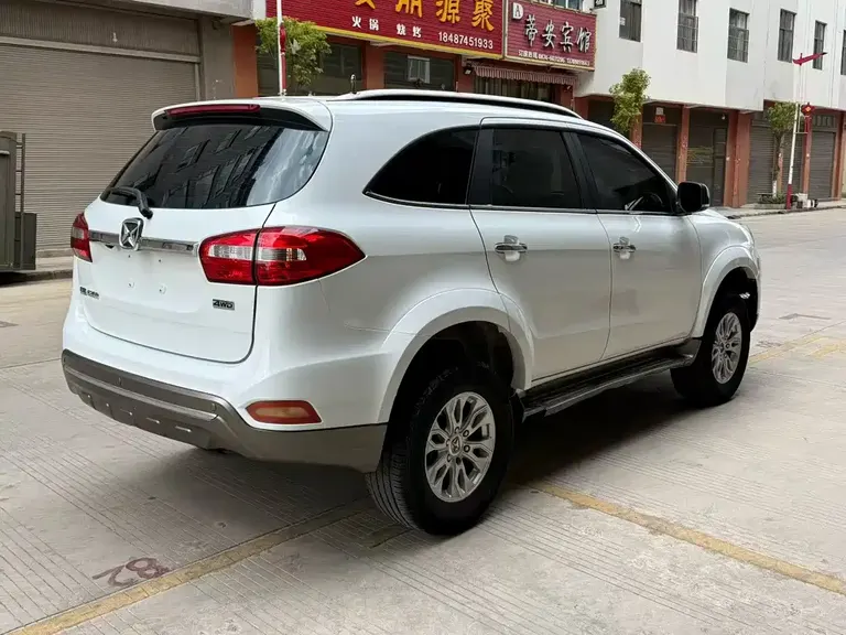 JMC Yusheng S350 2.4 T Auto 4 WD Diesel Super Luxury 5-seat