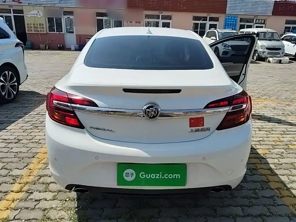 Regal 2.0 L Elite Fashion