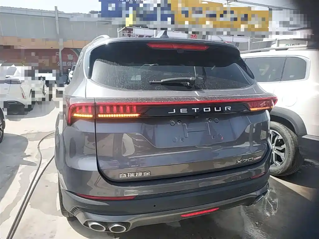 Jetour X70 PLUS 1.5 T DCT Brave PLUS 5-seat
