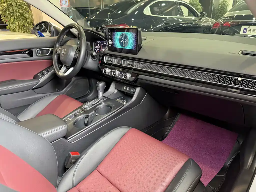 Integra 240 TURBO CVT Premium