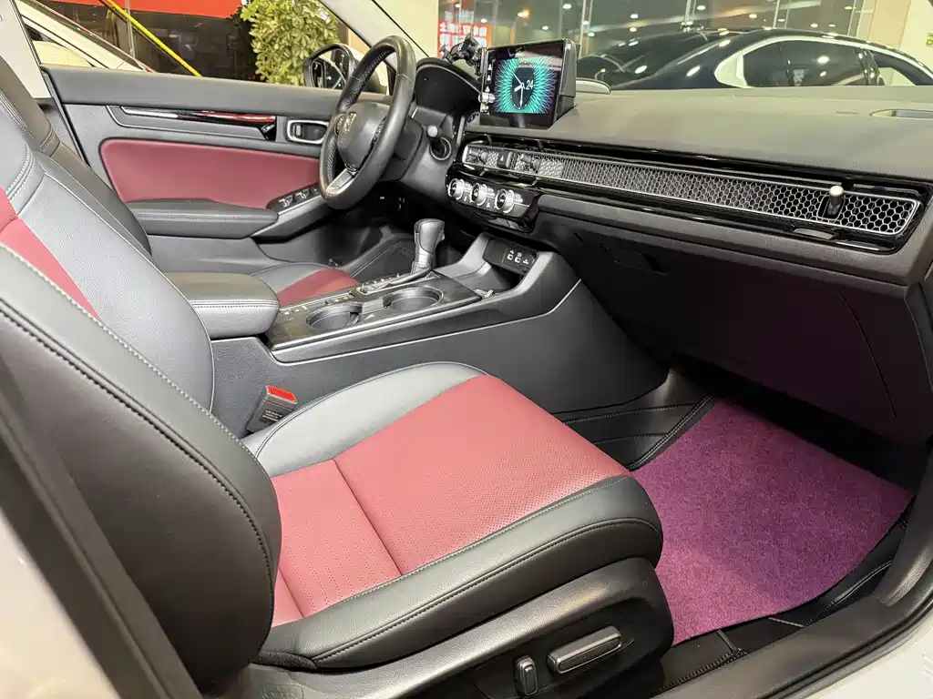 Integra 240 TURBO CVT Premium