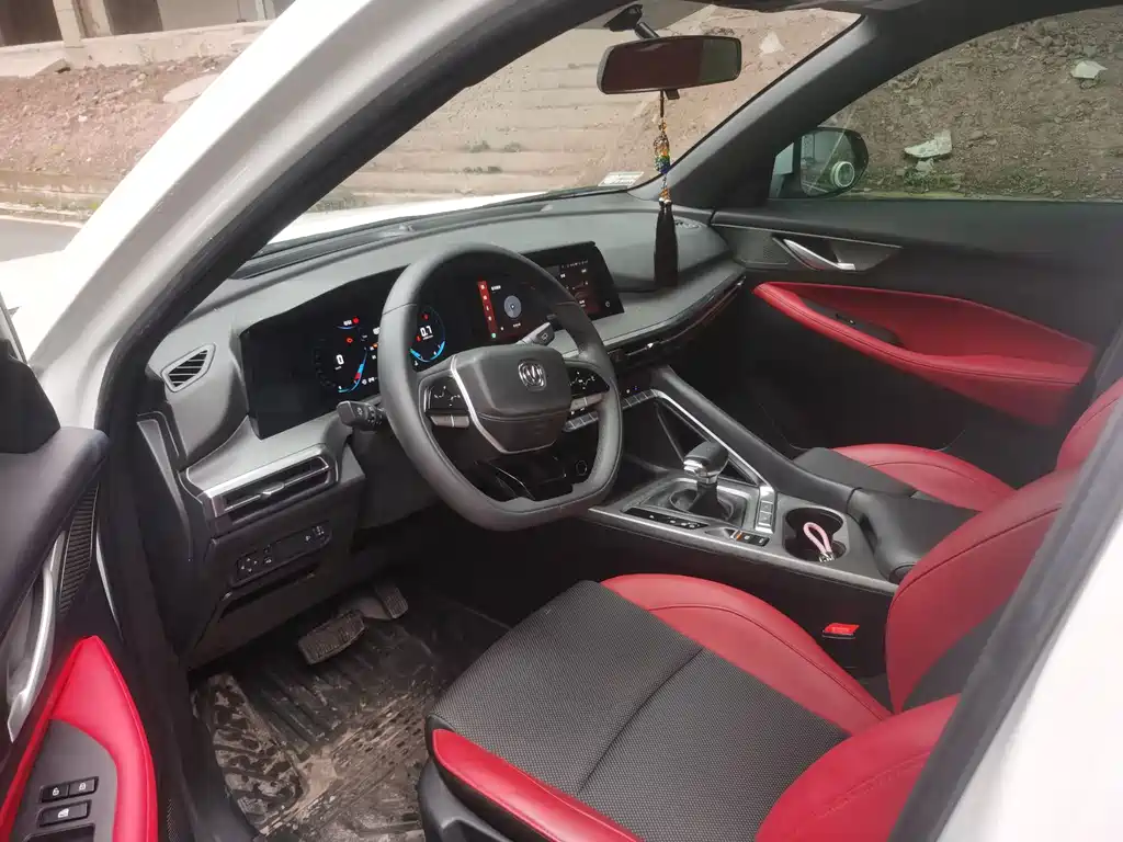 Changan CS35 PLUS Smooth Enjoyment 1.4 T DCT Luxury
