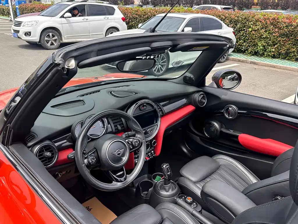 MINI 1.5 T COOPER CABRIO Artist