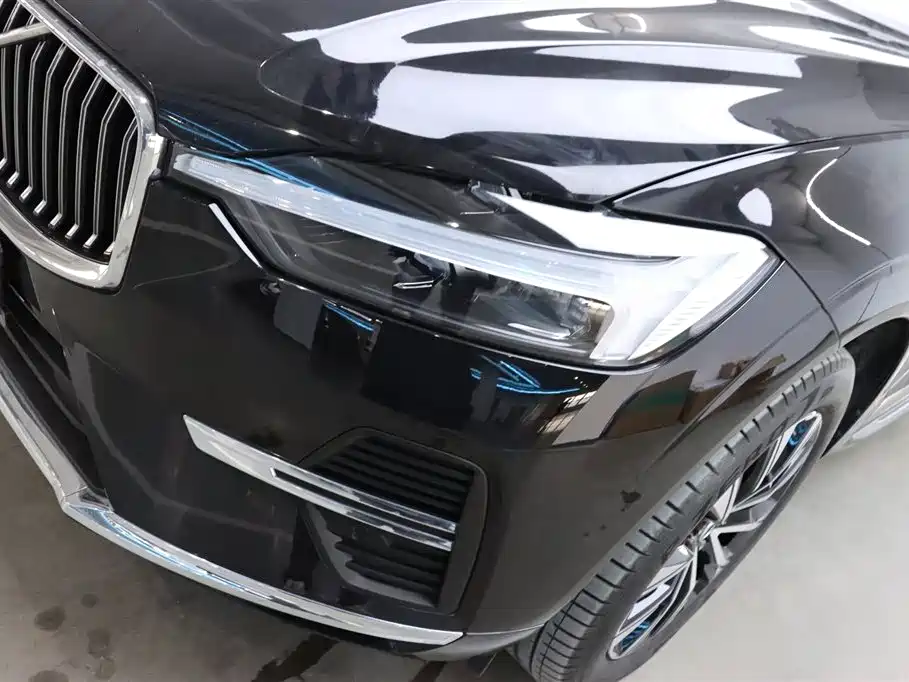 Volvo XC60 B5 4 WD Smart Vision Luxury