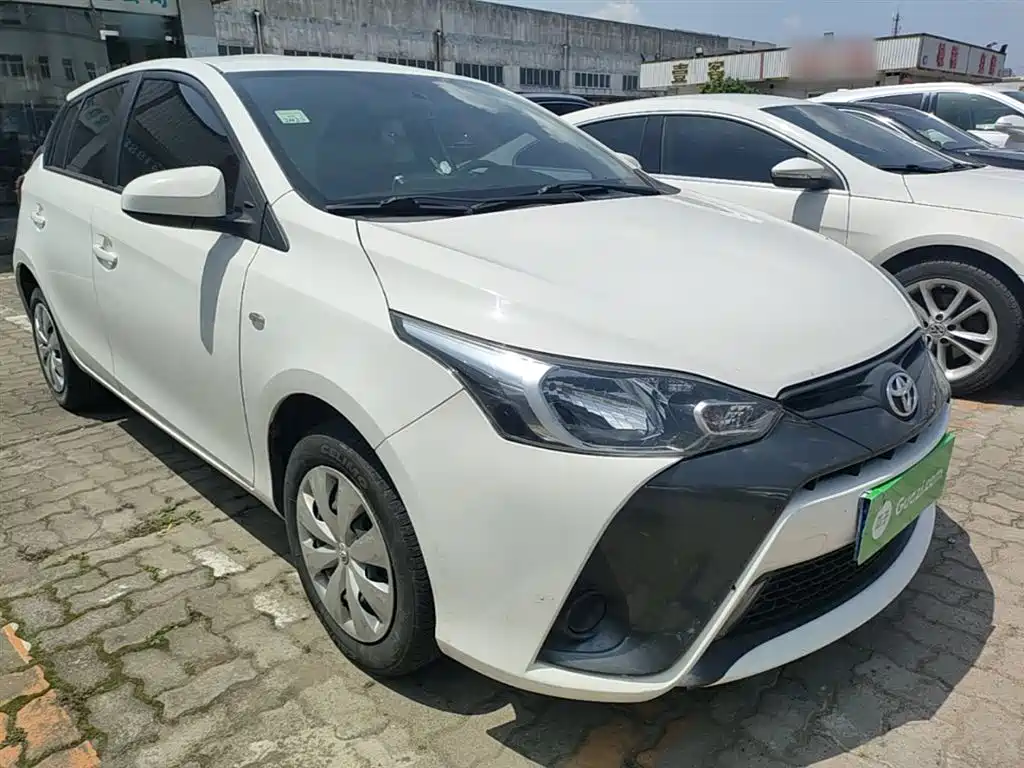 YARiS L Zhixuan 1.5 L CVT Leading