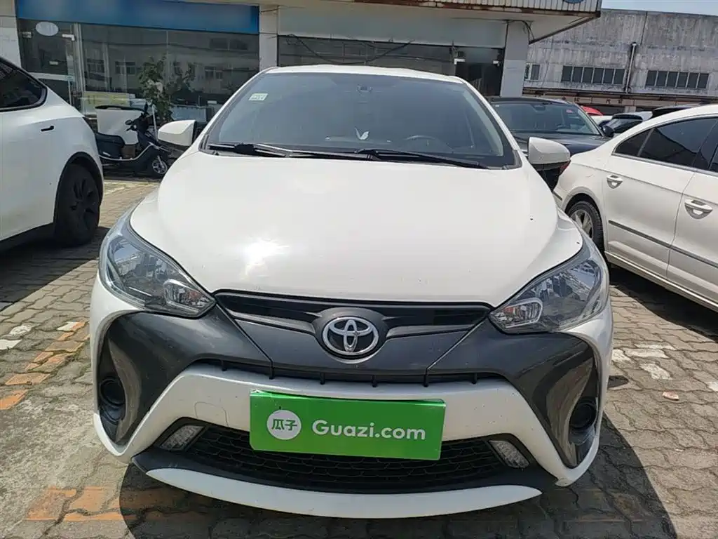 YARiS L Zhixuan 1.5 L CVT Leading