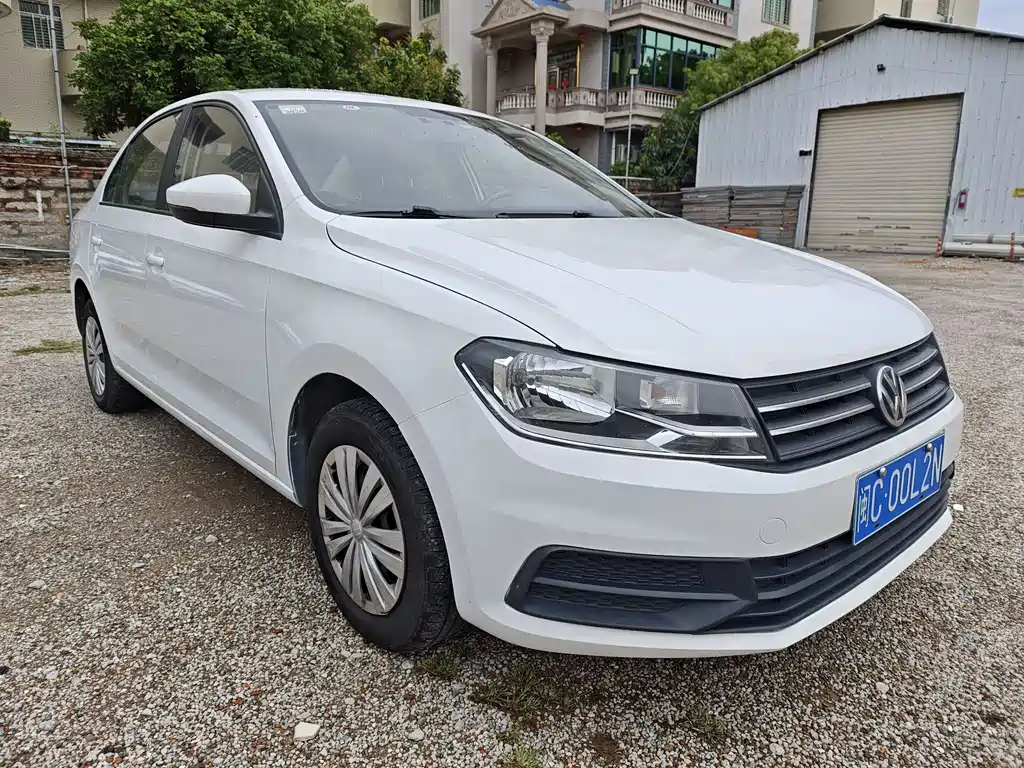 Santana 1.6 L Auto Style