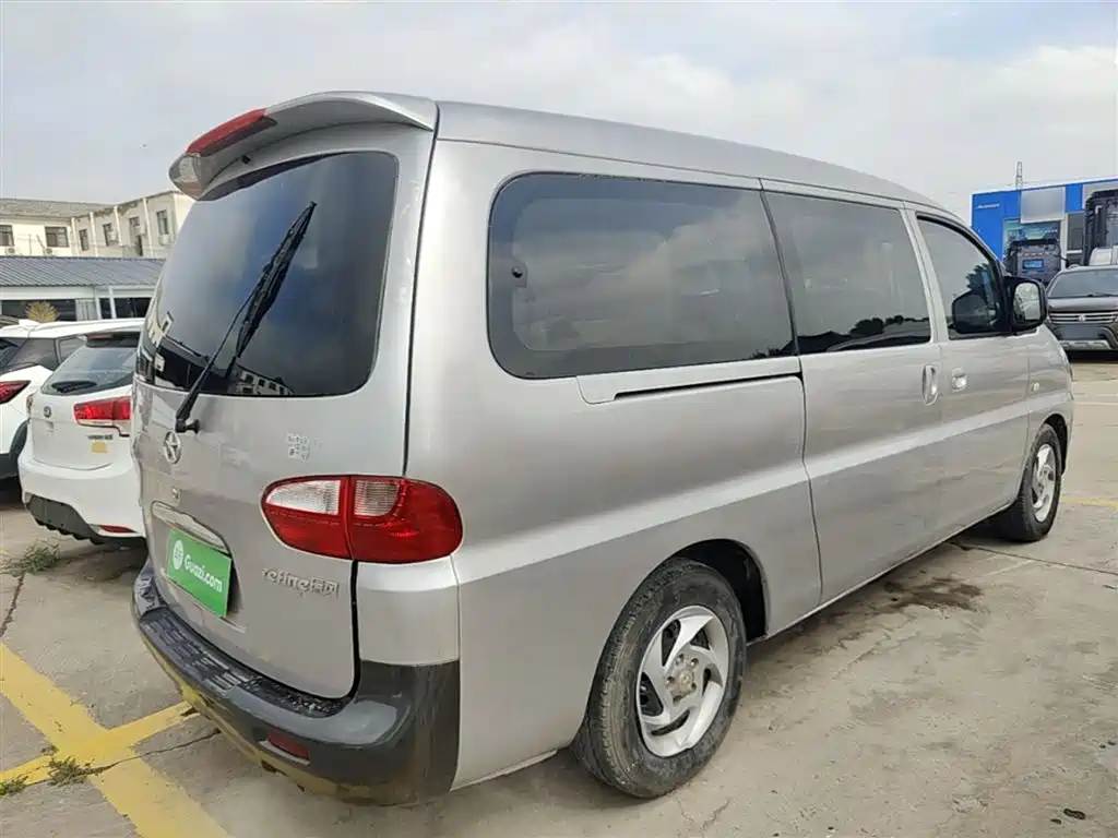 Refine 2.0 L Shuttle Gasoline LWB Standard HFC4 GA3-3 D