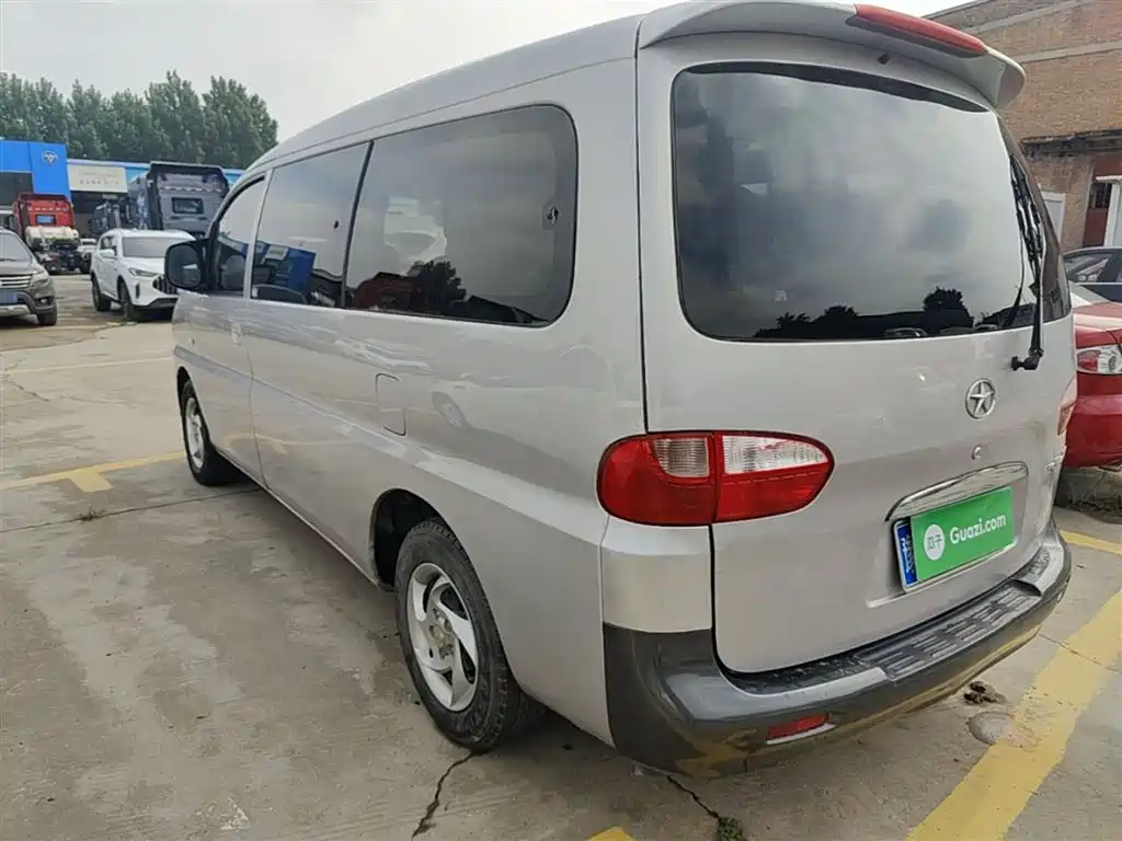 Refine 2.0 L Shuttle Gasoline LWB Standard HFC4 GA3-3 D