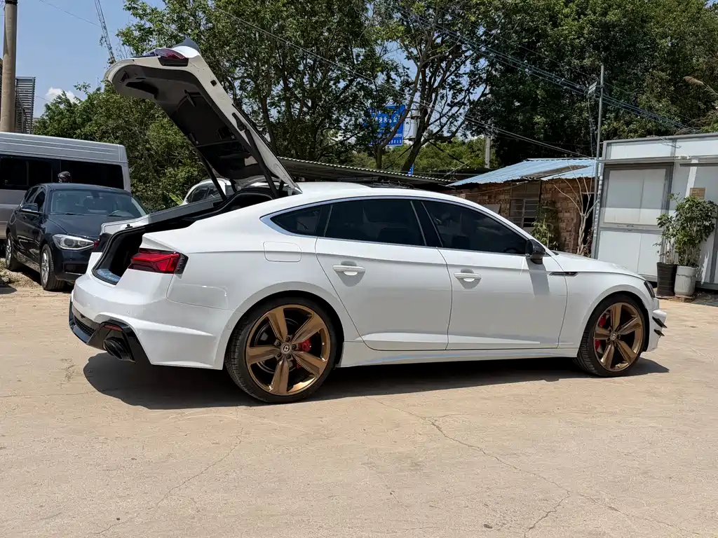 Audi A5 (Import) 奥迪A5进口 2025款 Sportback 典藏版 40 TFSI 时尚动感型
