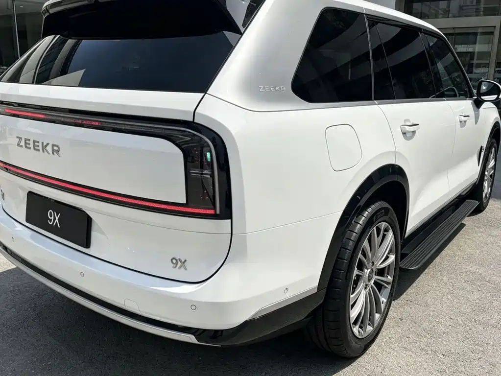 Zeekr 9 X Hyper 70 kWh