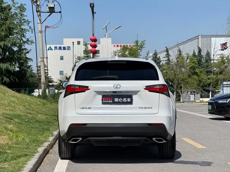 Lexus NX 200 t AWD Sharp Style