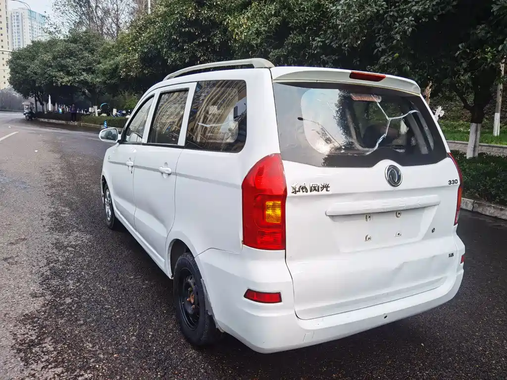 Fengguang 330 1.5 L Manual Pleasure DK15