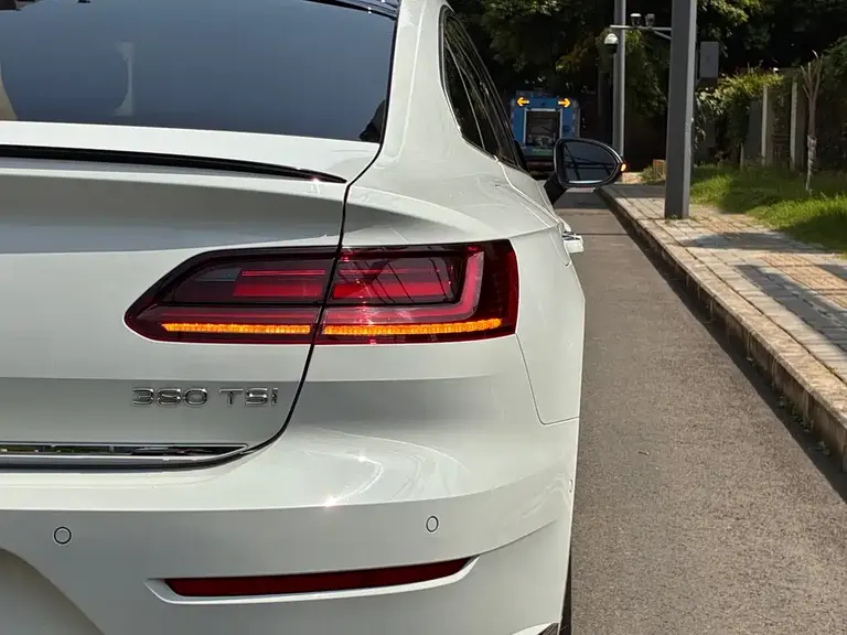 Volkswagen VW CC 380 TSI Dazzling