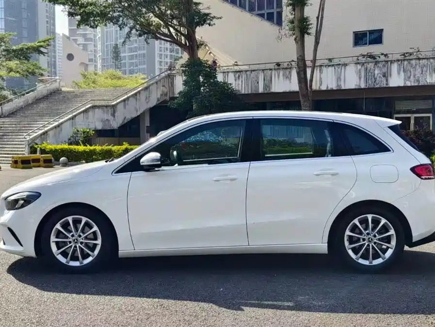 Mercedes-Benz B-Class B 200 Fashion