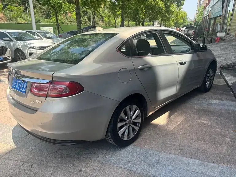 Fiat Viaggio 1.4 T Auto Power Enjoyment
