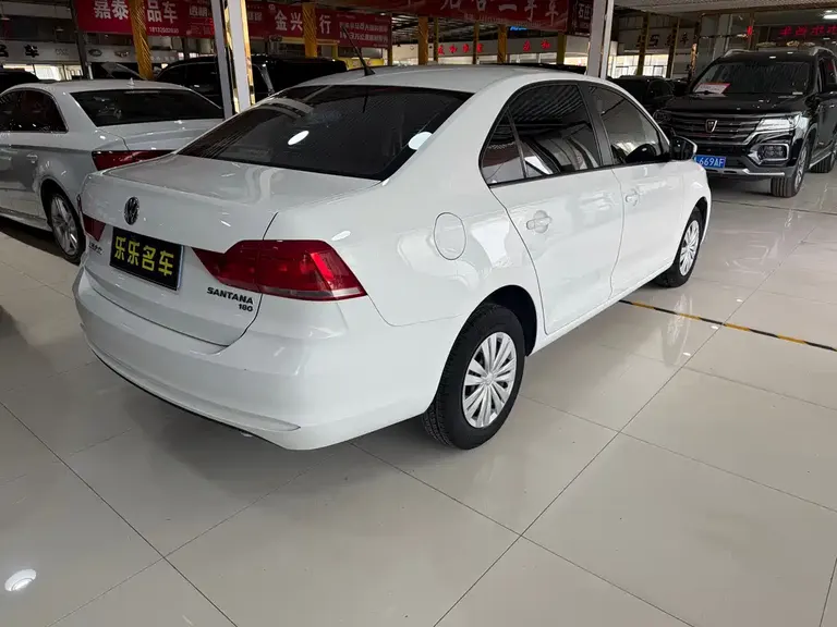 Volkswagen Santana 1.6 L Auto Style