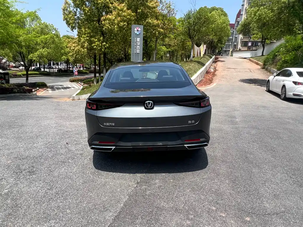 Eado 1.5 T GDI Auto Distinguished