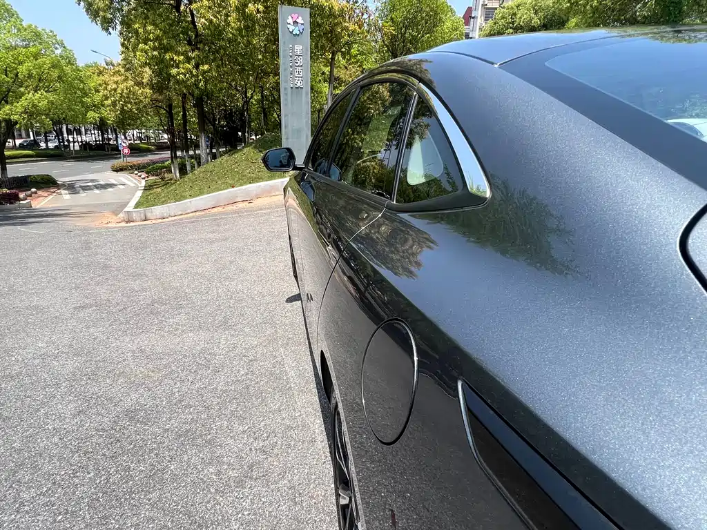 Eado 1.5 T GDI Auto Distinguished