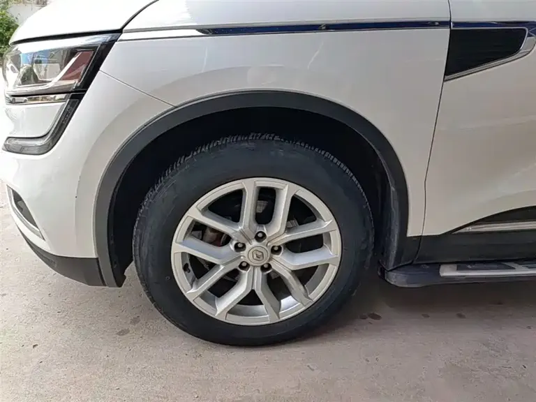 Renault Koleos 科雷傲 2017款 2.5 L 两驱尊贵版
