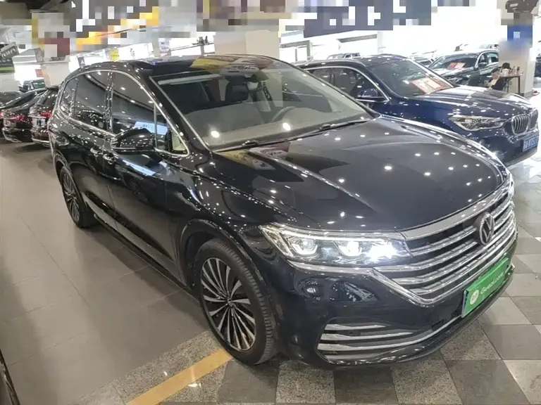 Volkswagen Viloran 380 TSI Distinguished