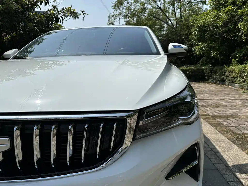 Emgrand 4 th Gen 1.5 L CVT Dragon
