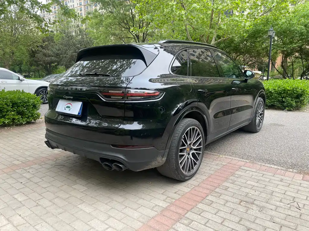 Cayenne Cayenne S 2.9 T