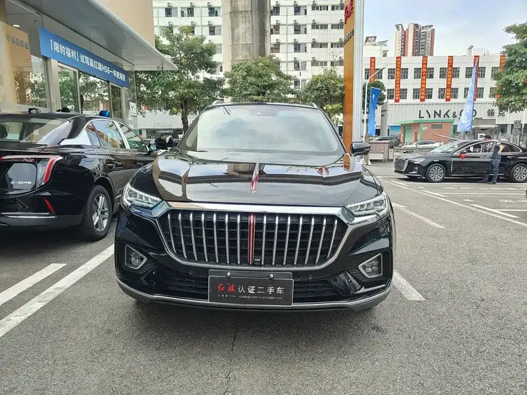 Hongqi HS5 2.0 T Connected Flagship Enjoyment