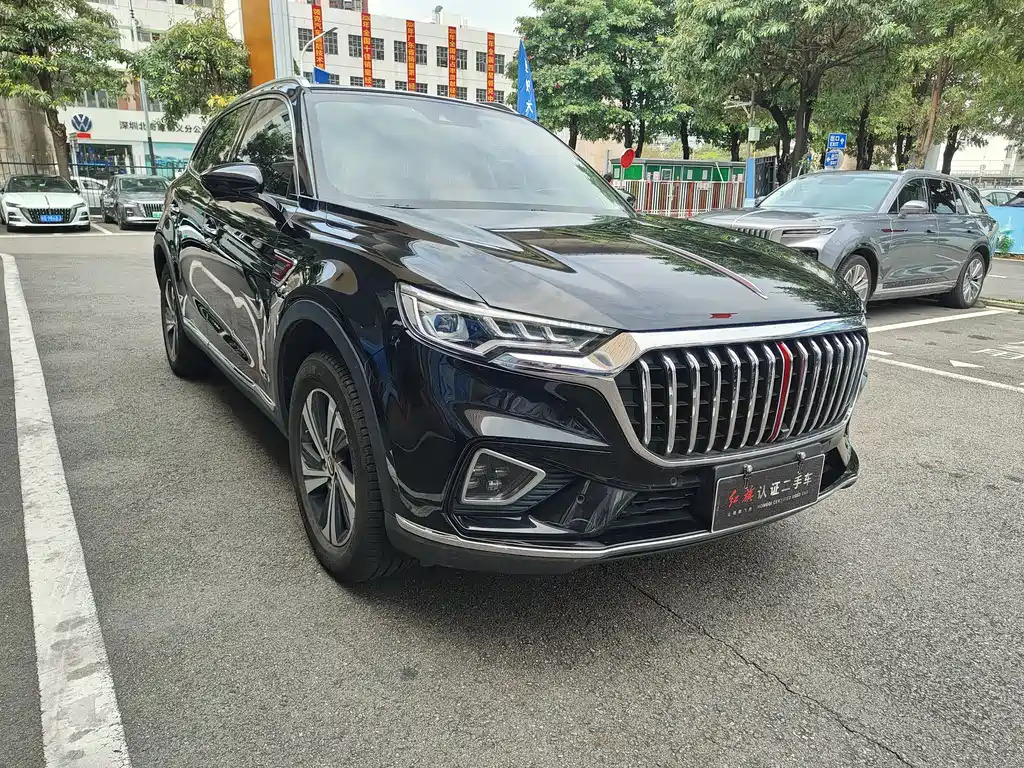 Hongqi HS5 2.0 T Connected Flagship Enjoyment