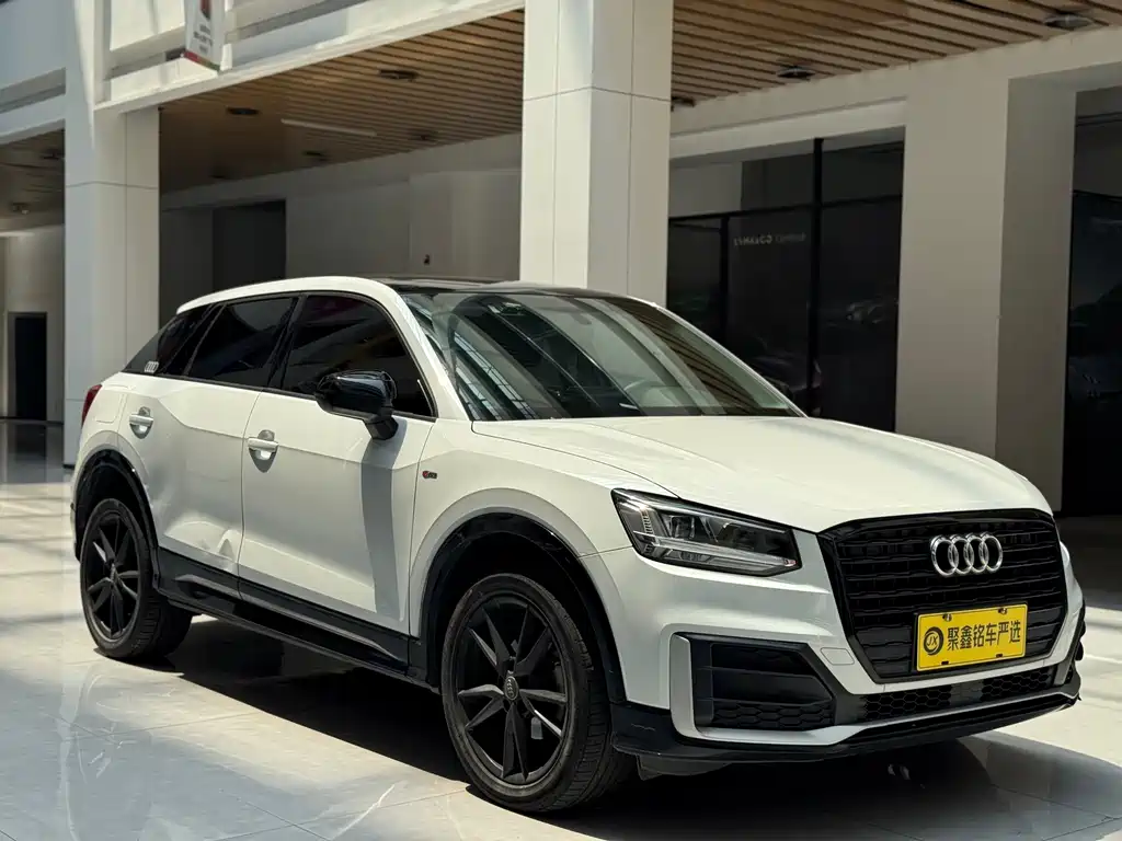 Audi Q2 L 35 TFSI Progressive Dynamic