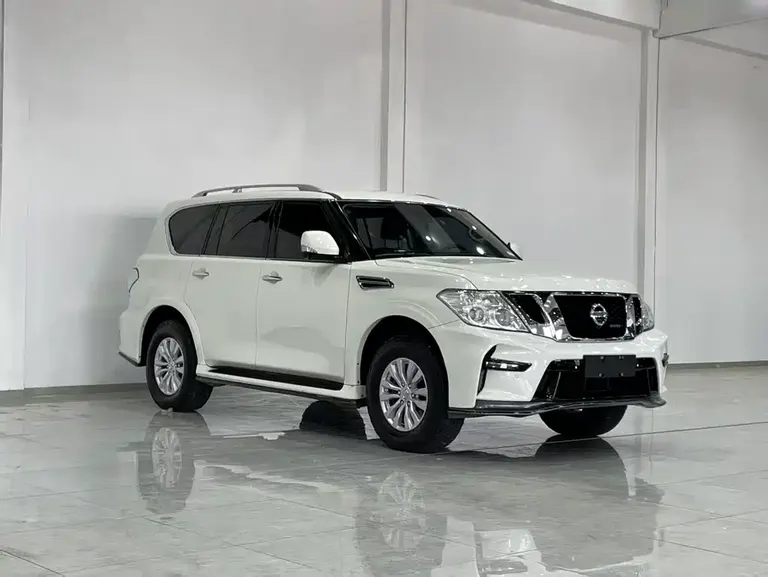 Nissan Patrol 4.0 L Leading Elite