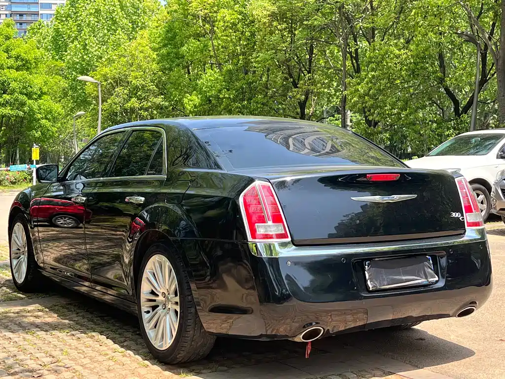 Chrysler 300 C (Import) 3.6 L Supreme Comfort